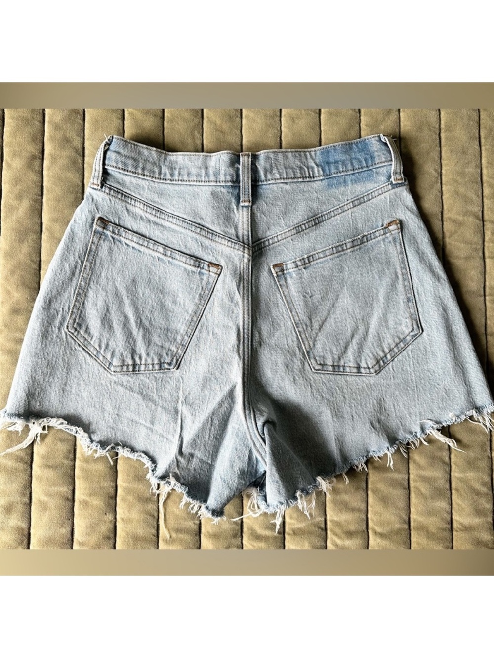 90’s Relaxed Cutoff Short High Rise - Picture 4 of 4